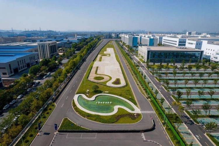 博世华域自主研发实力 烟台基地软件开发的核心引擎